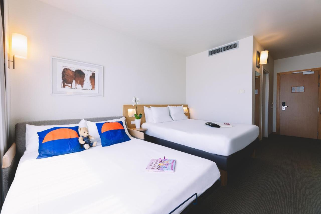 Superior Family Room,1181242525:JPEG